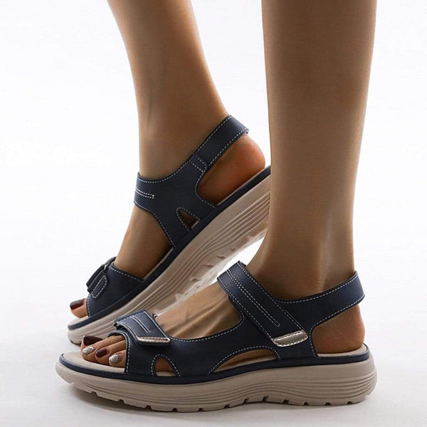 Damensandalen mit verstellbarem Riemen – Stilvoll und zuverlässig