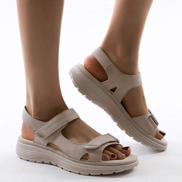 Damensandalen mit verstellbarem Riemen – Stilvoll und zuverlässig