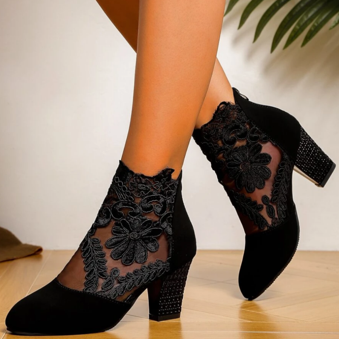 High Heels mit besticktem Spitzendesign