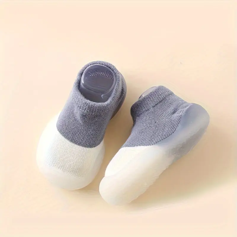 Flexible Barfuß-Kinderschuhe