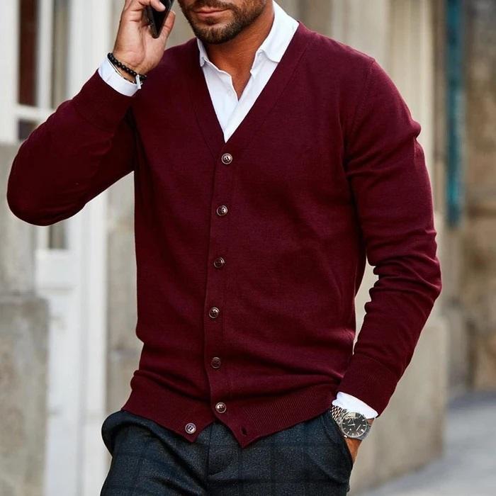 Herren-Strickjacke mit Knopfleiste und klassischem Design