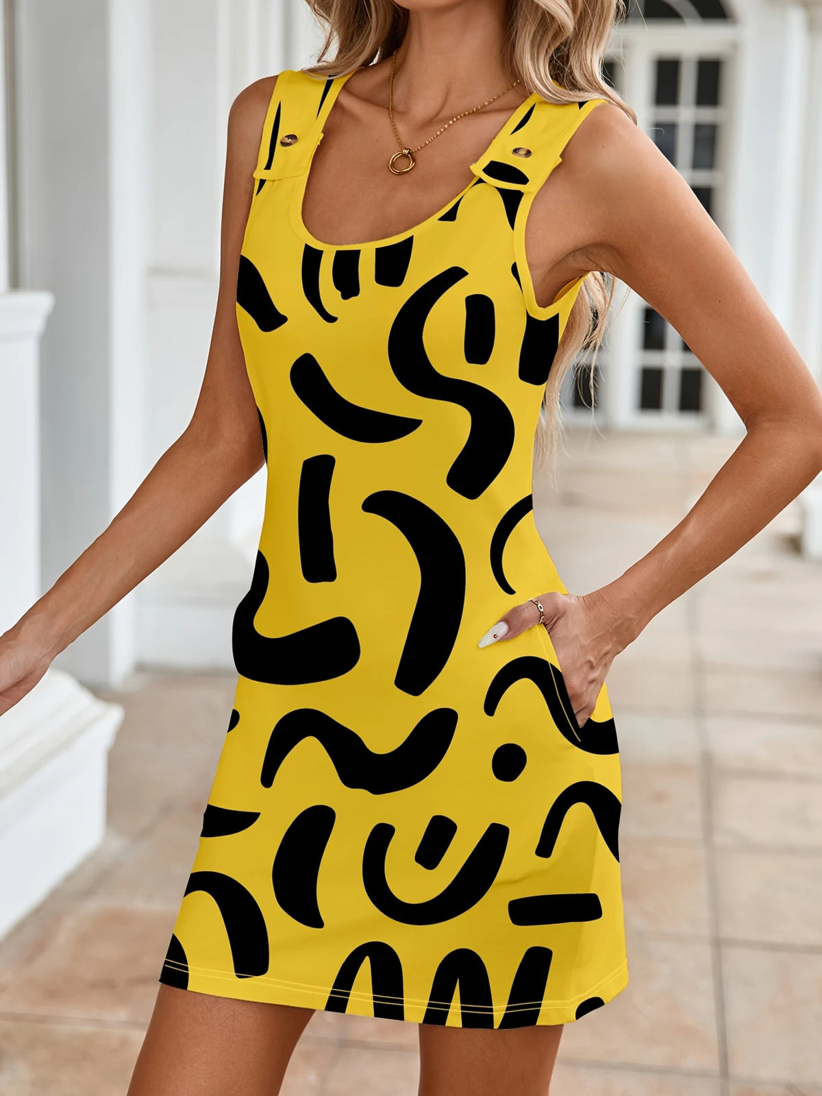 Ärmelloses Kleid mit Streifenmuster – Rundhals, Elegant, Figurbetont, Leicht & Luftig aus Polyester
