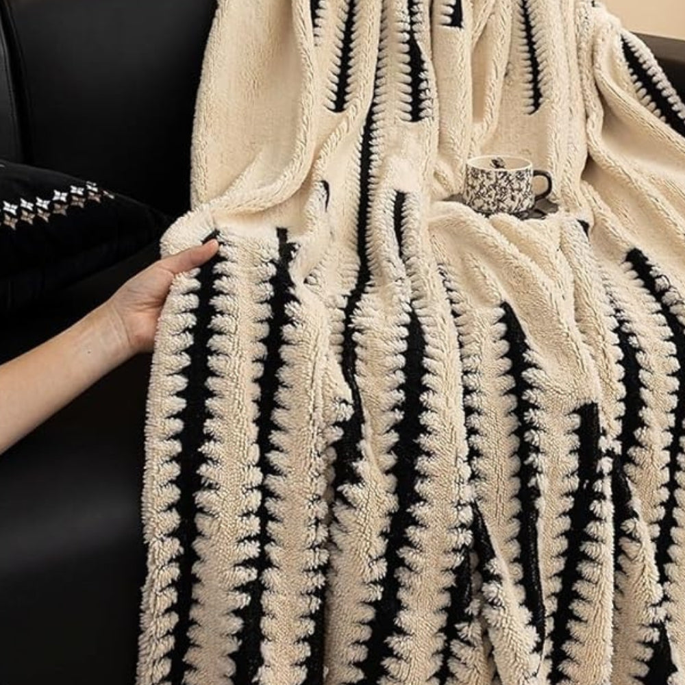 Vintage-inspirierter Sofaüberwurf mit luxuriöser Steppung