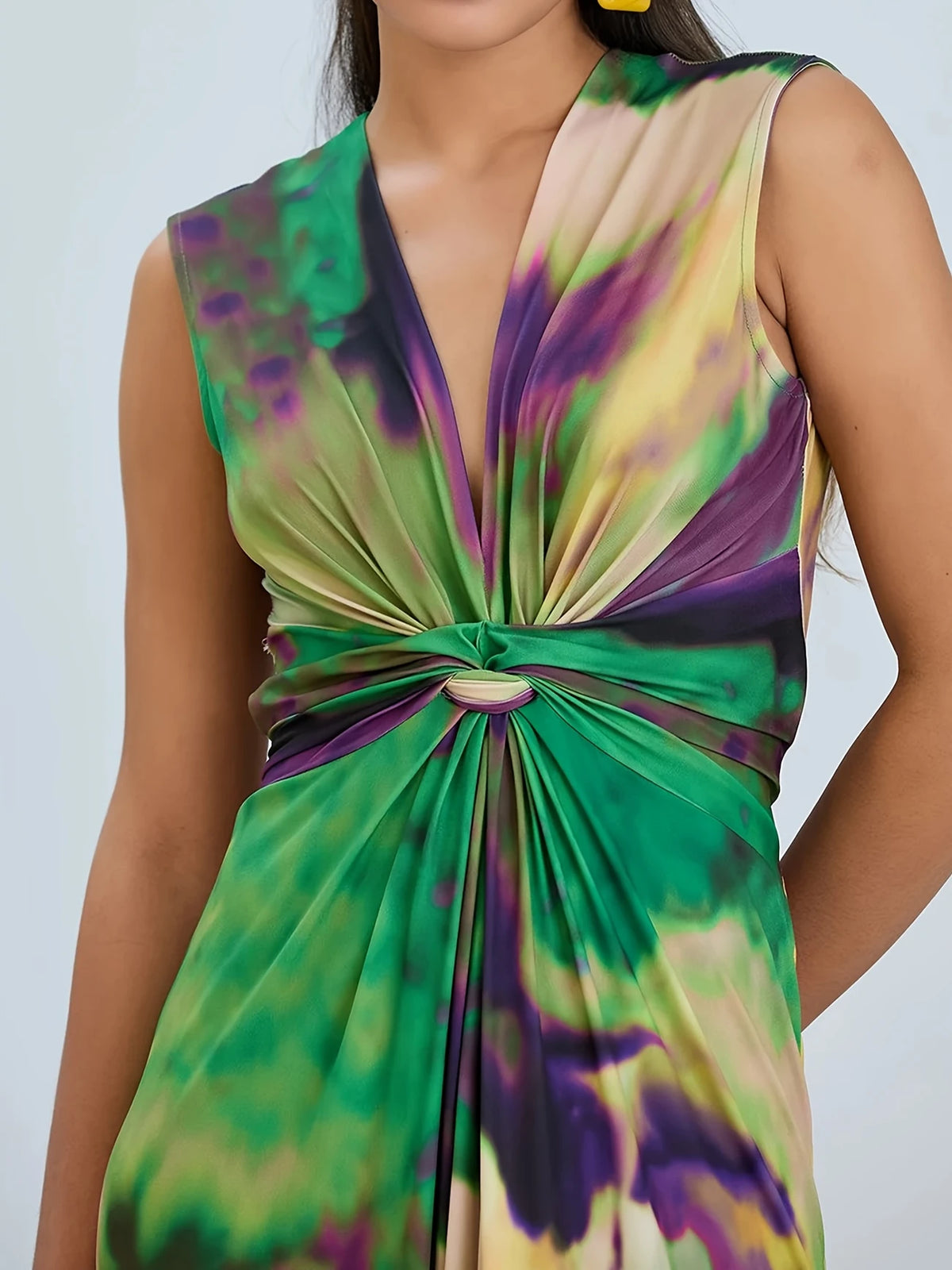 Elegantes Maxikleid mit Twist-Front – Buntes Tie-Dye-Design, ärmellos, luftiges Polyester für Frühling & Sommer