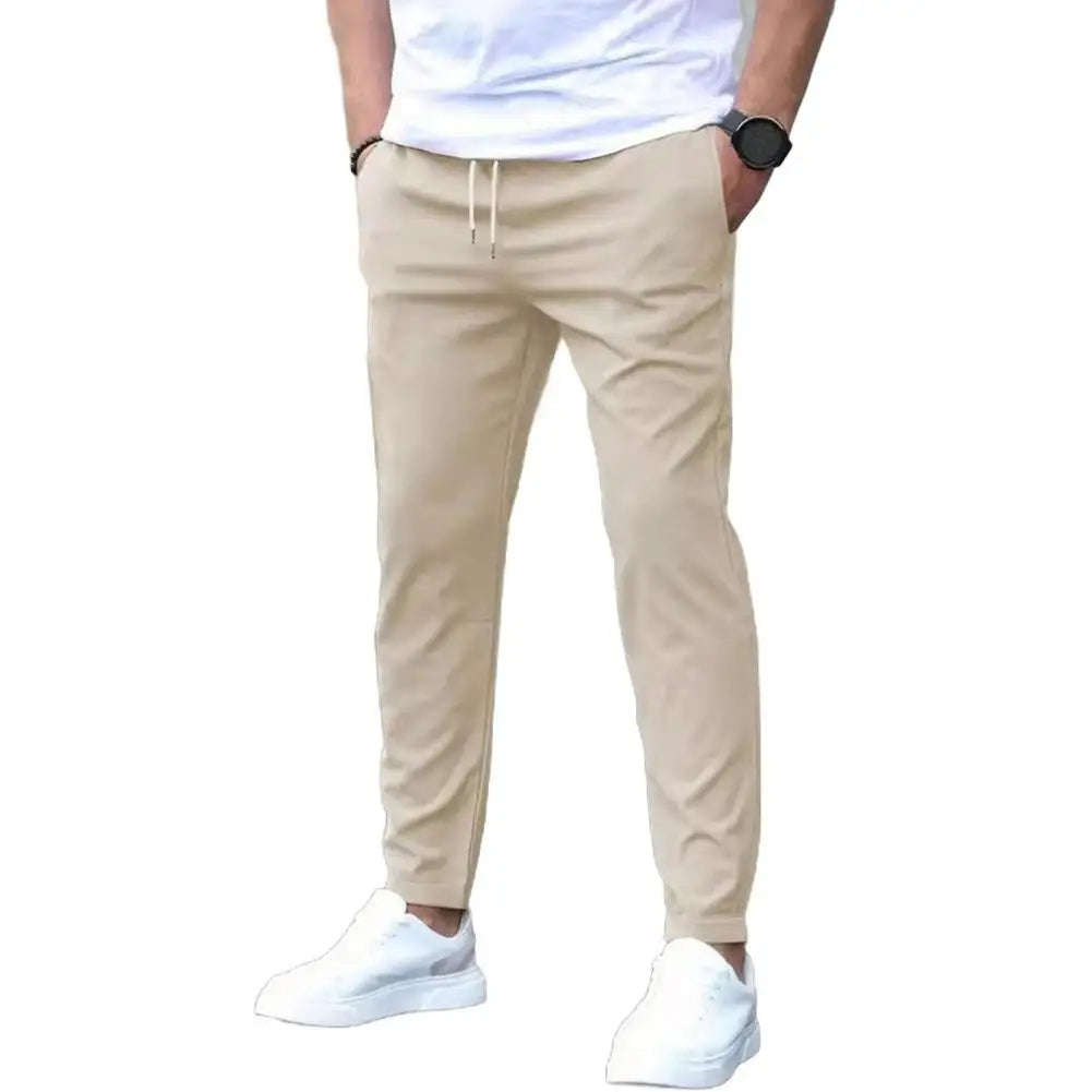 Sportliche Jogginghose mit Taschen und elastischem Bund