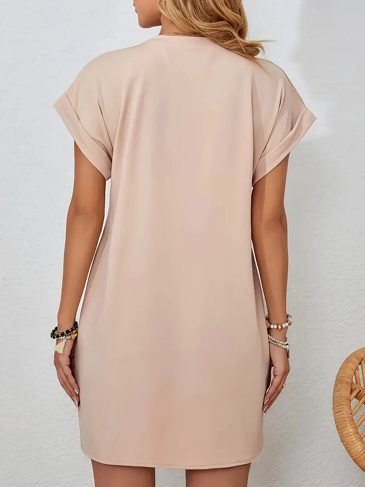 Free Kleid mit Batwing-Ärmeln, Apricot-Taschen und Rundhalsausschnitt