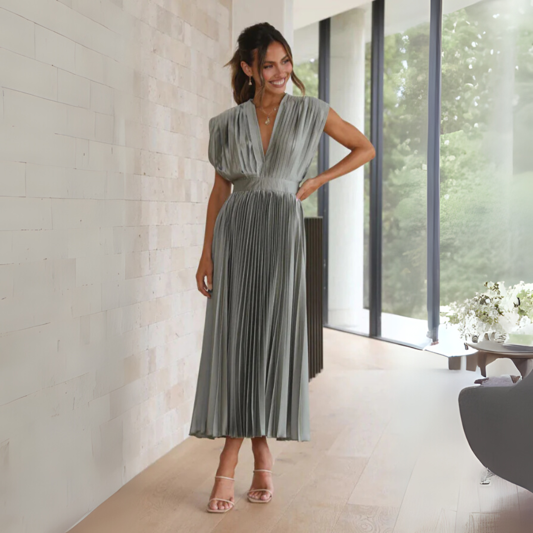 Plissiertes, fließendes Maxikleid mit V-Ausschnitt