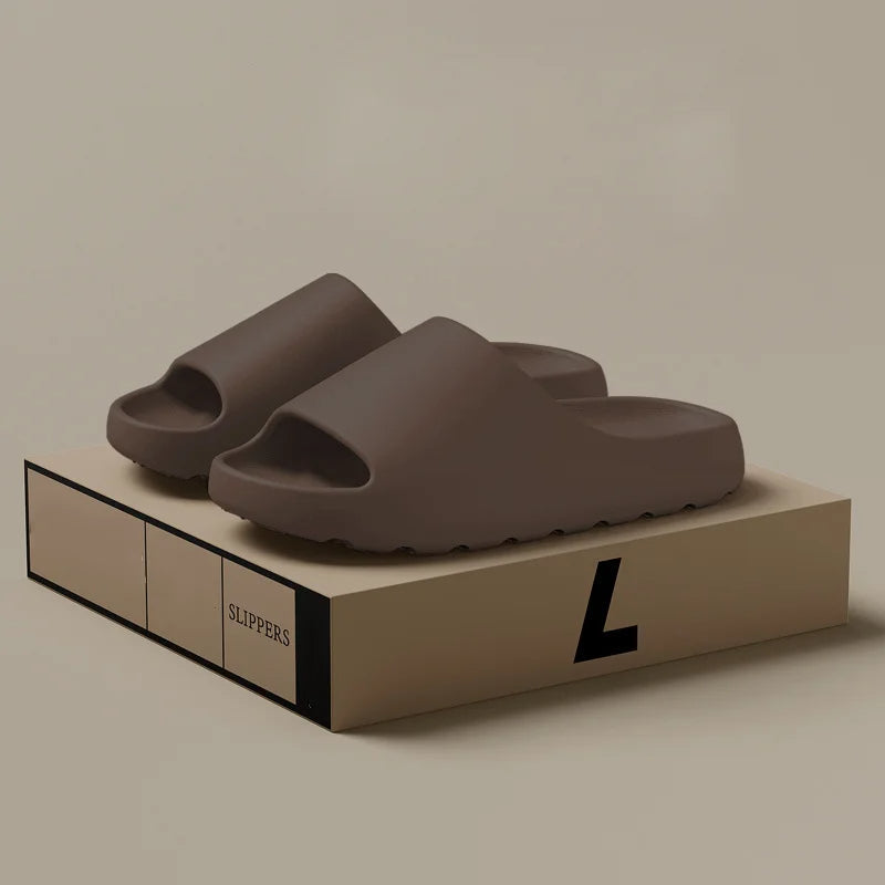 Lässige Herren-Hausschuhe mit innovativem Design