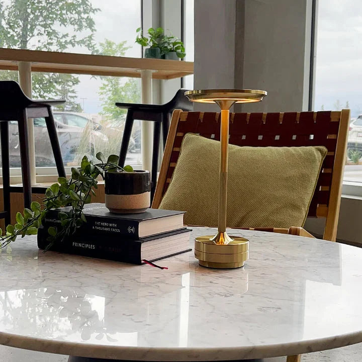 Kabellose, dimmbare LED-Tischlampe mit Touch-Steuerung