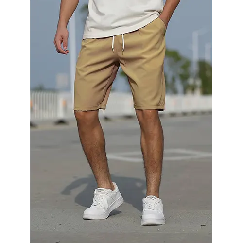 Hoch geschnittene Sommershorts für Männer | Atmungsaktiv
