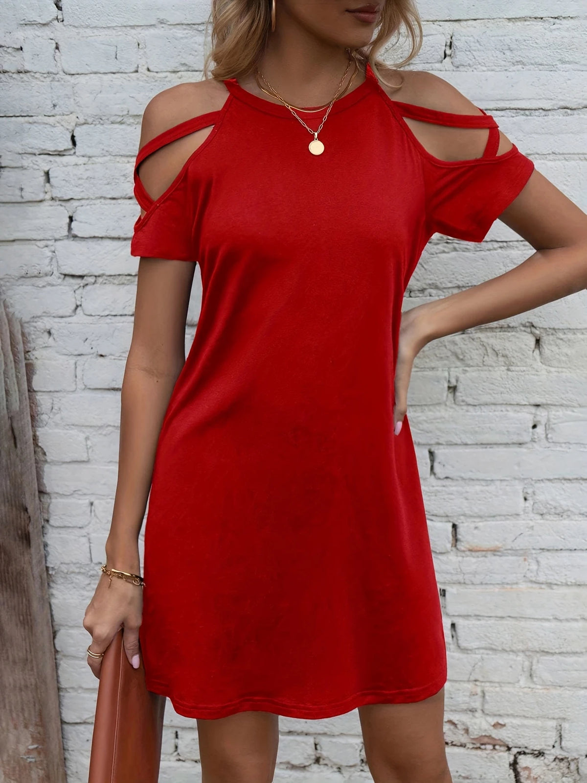 Rotes schulterfreies Sommerkleid mit kurzen Ärmeln und Kreuzriemen Lässige Tunika