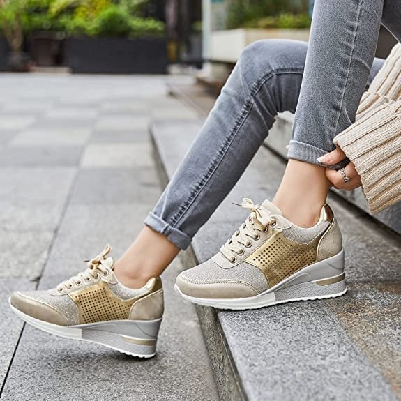 Damen-Sneaker mit verstecktem Keilabsatz und Plateau-Sohle