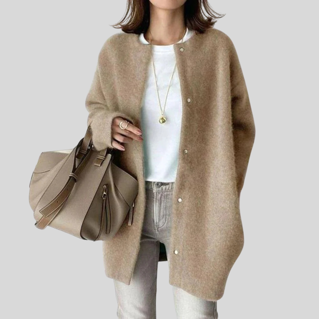 Elegant Cardigan – Refined Knit Layer