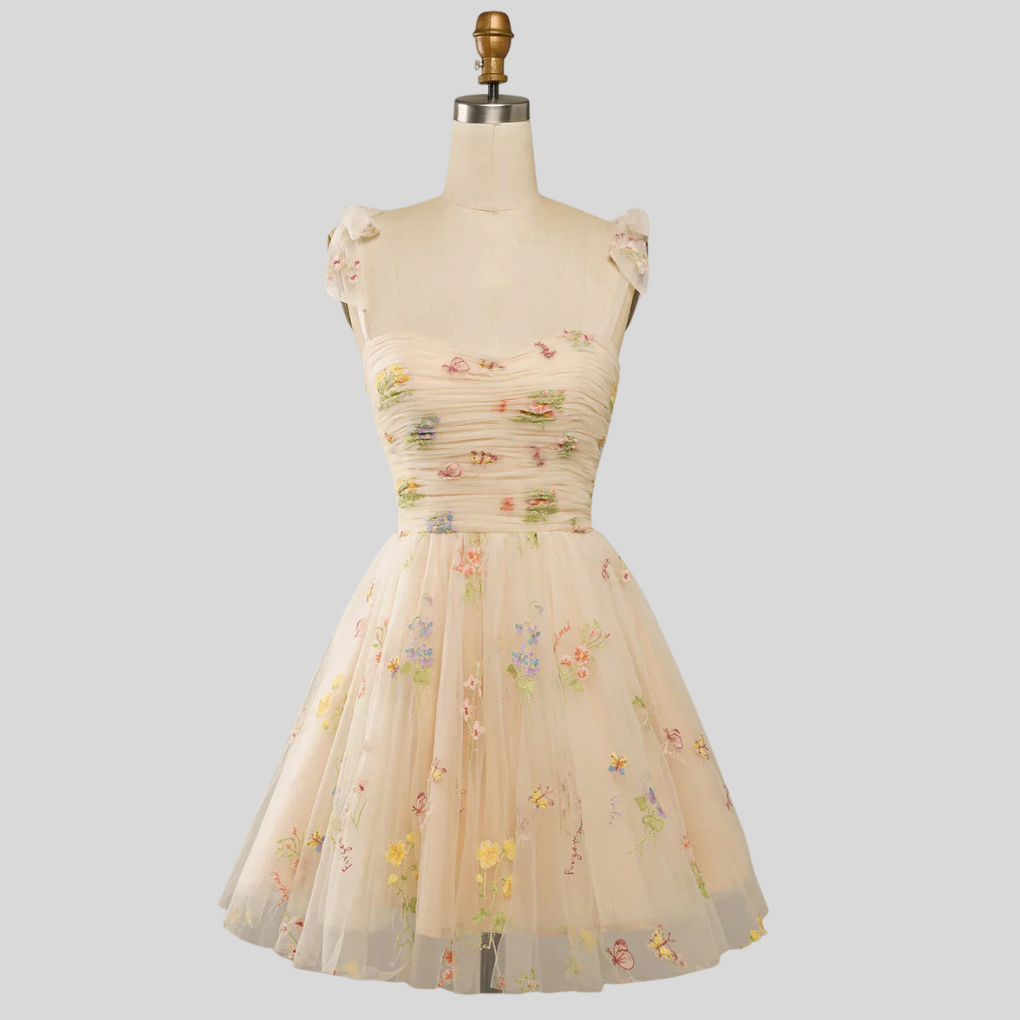 Elegant Embroidered Tulle Ball Gown – Statement Evening Wear