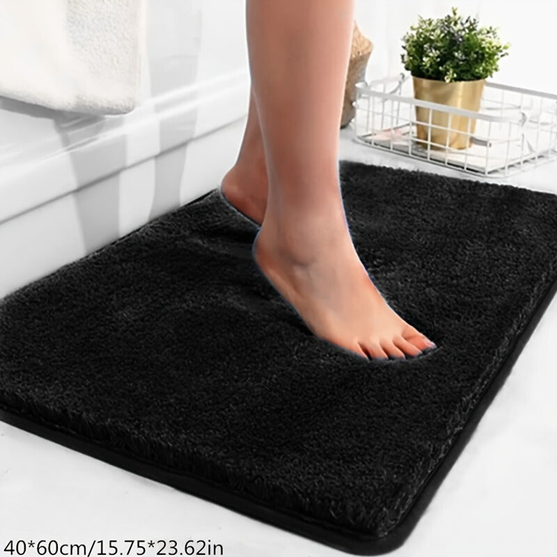 Weiche Badezimmermatte mit rutschfester Unterseite und stilvollem Design