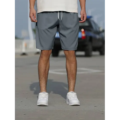 Hoch geschnittene Sommershorts für Männer | Atmungsaktiv