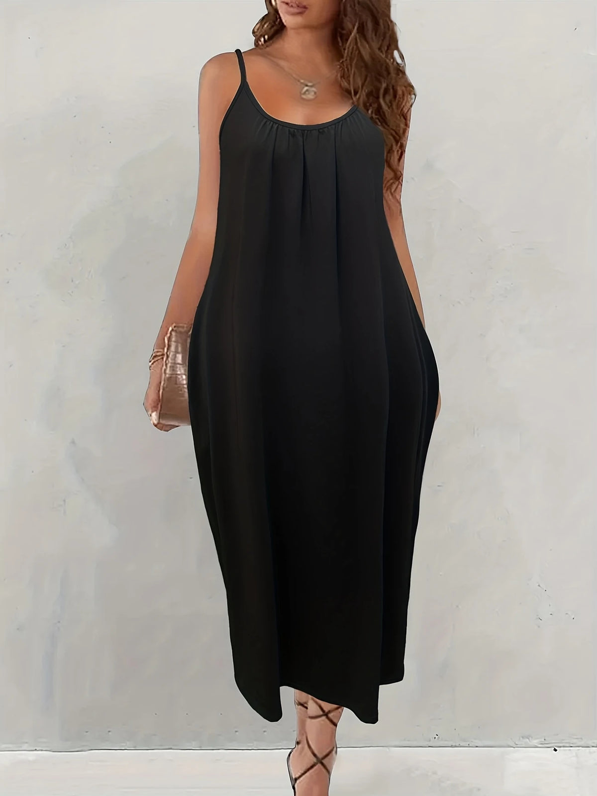 Langes Sommerkleid mit Taschen Luftiges Spaghetti-Trägerkleid