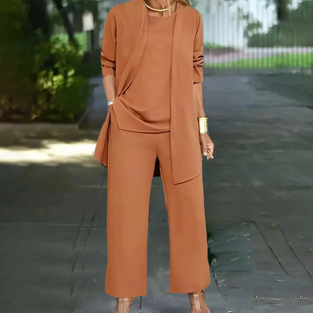 Eleganter dreiteiliger Hosenanzug für Damen