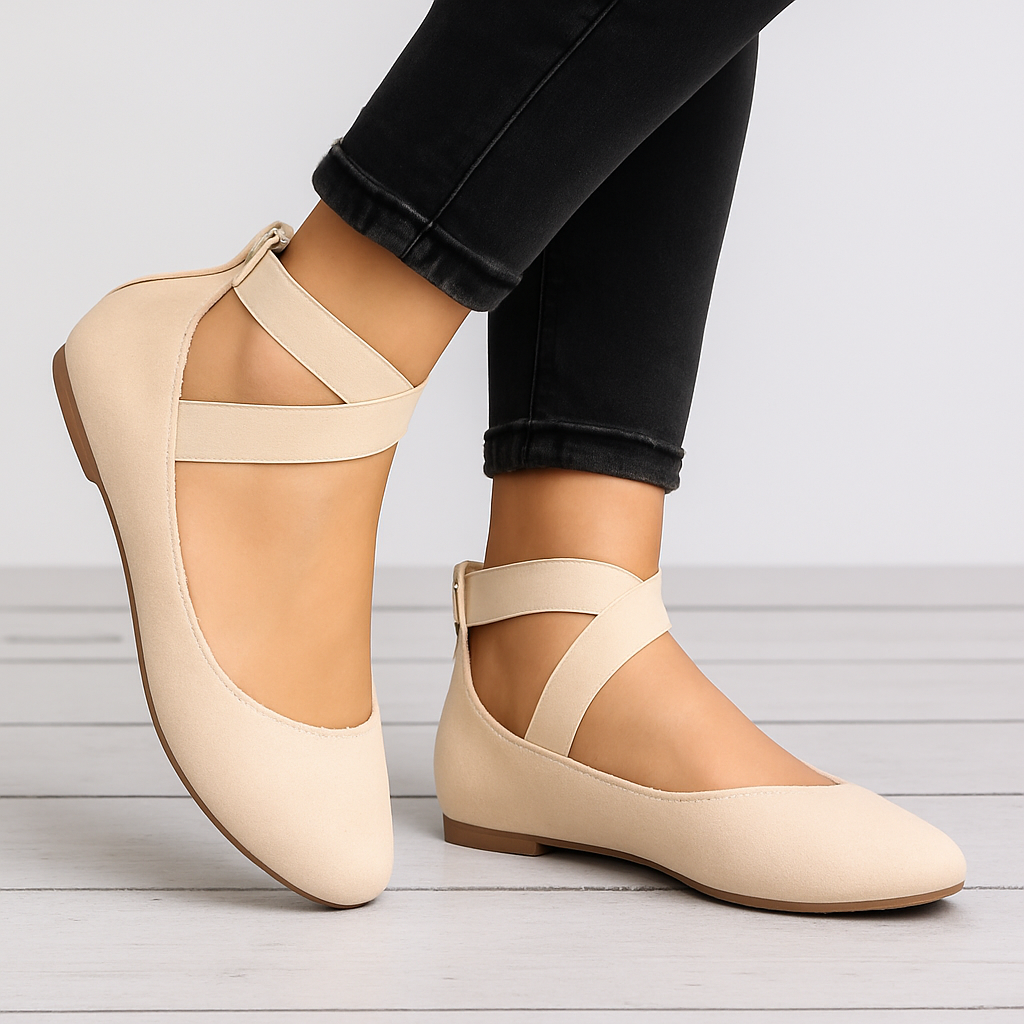 Ballerinas mit elastischem Riemen und Wildleder-Finish