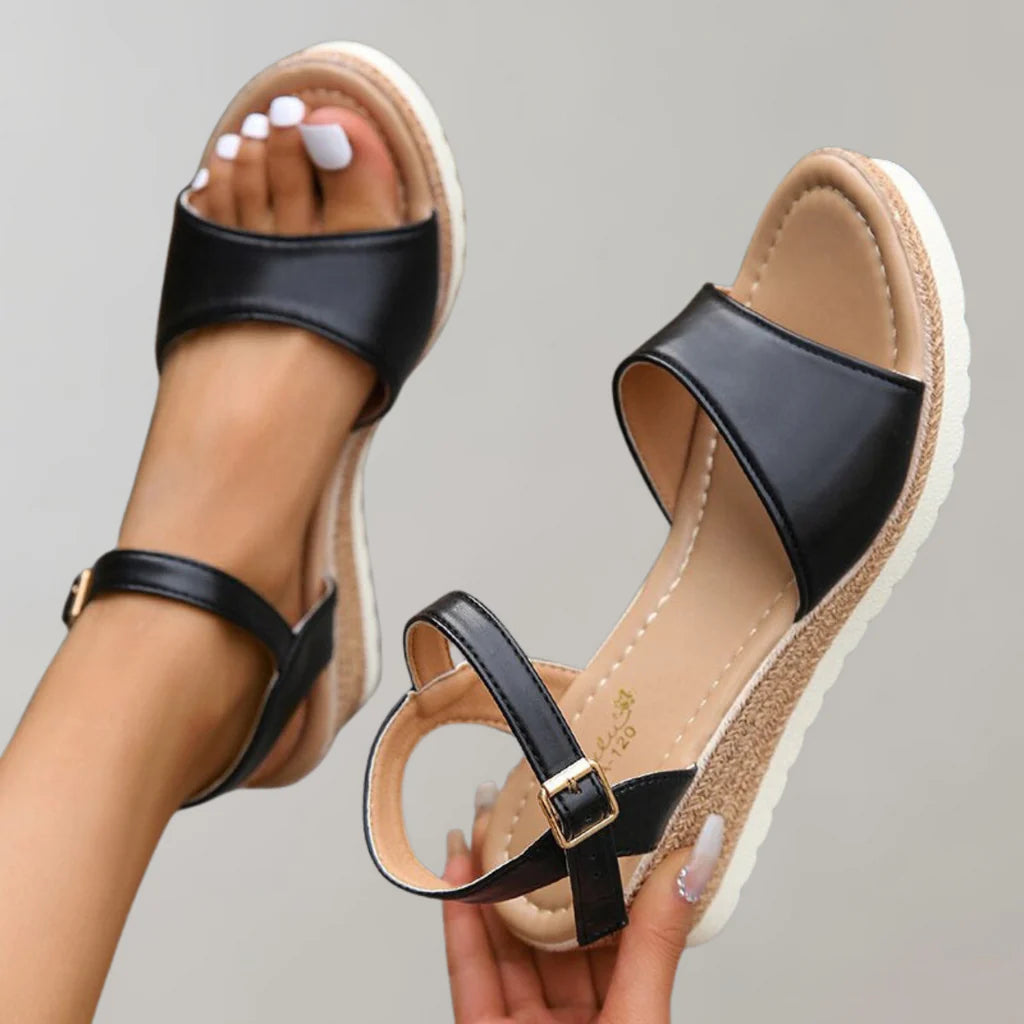 Leichte Keilsandalen für Damen