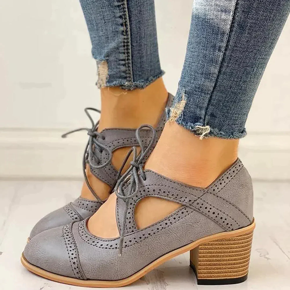 Klassische Brogue-Stiefeletten mit zeitlosem Design