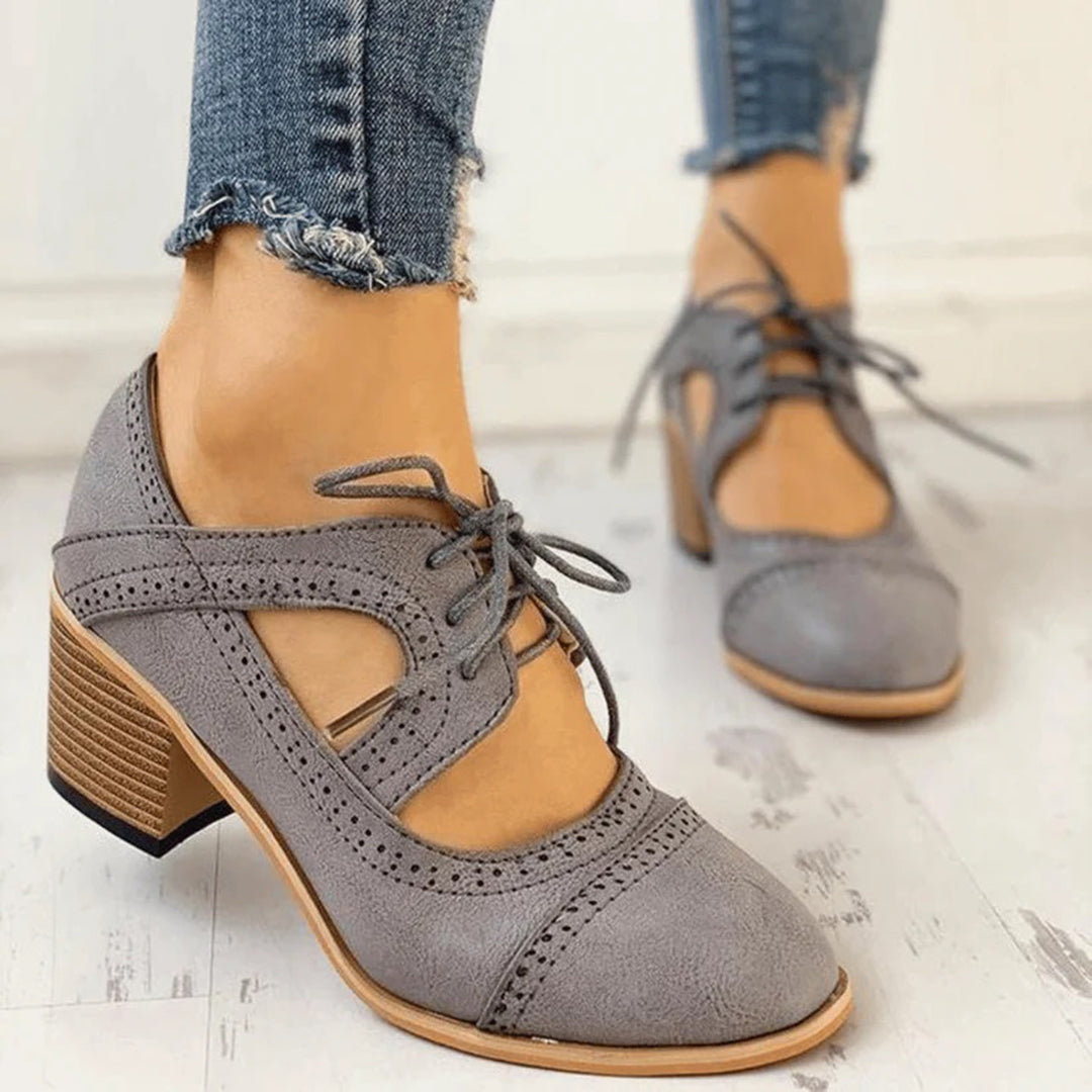 Klassische Brogue-Stiefeletten mit zeitlosem Design