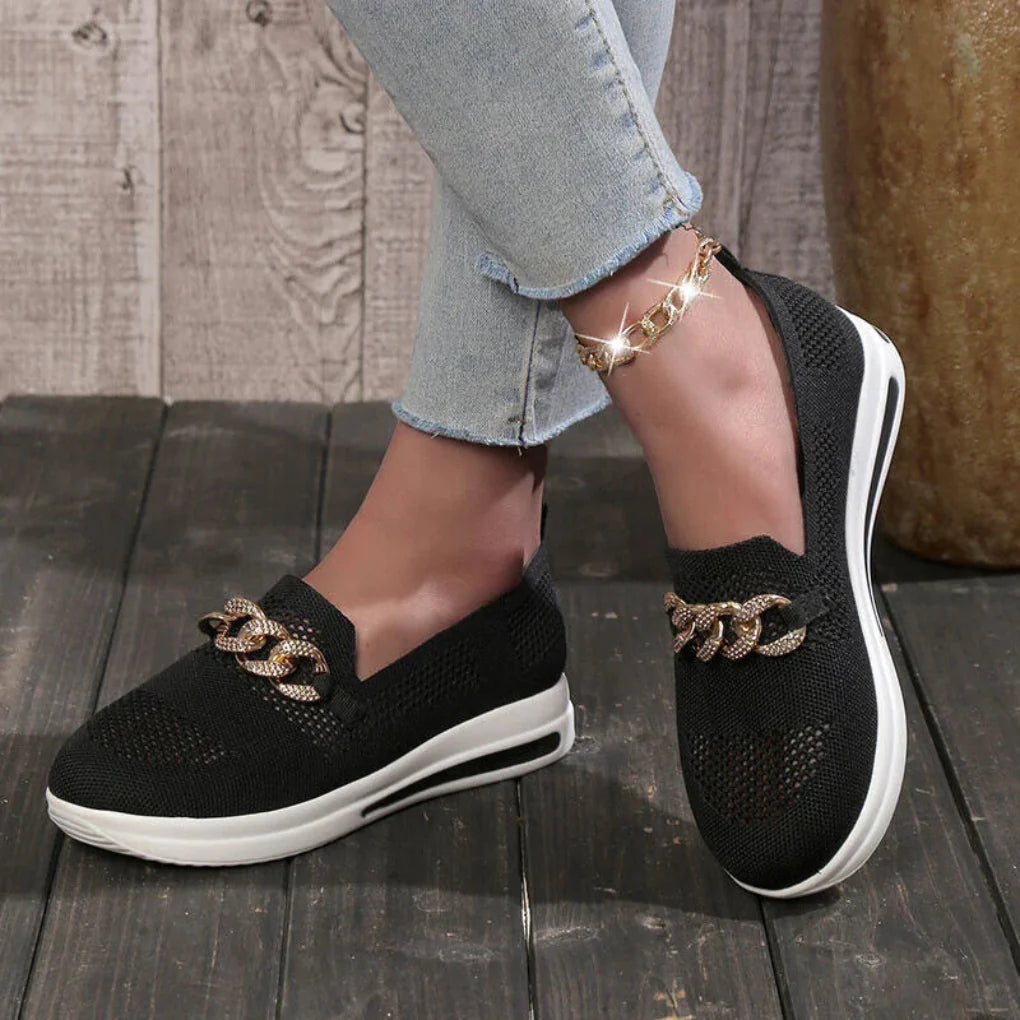 Klassische Slipper für Damen