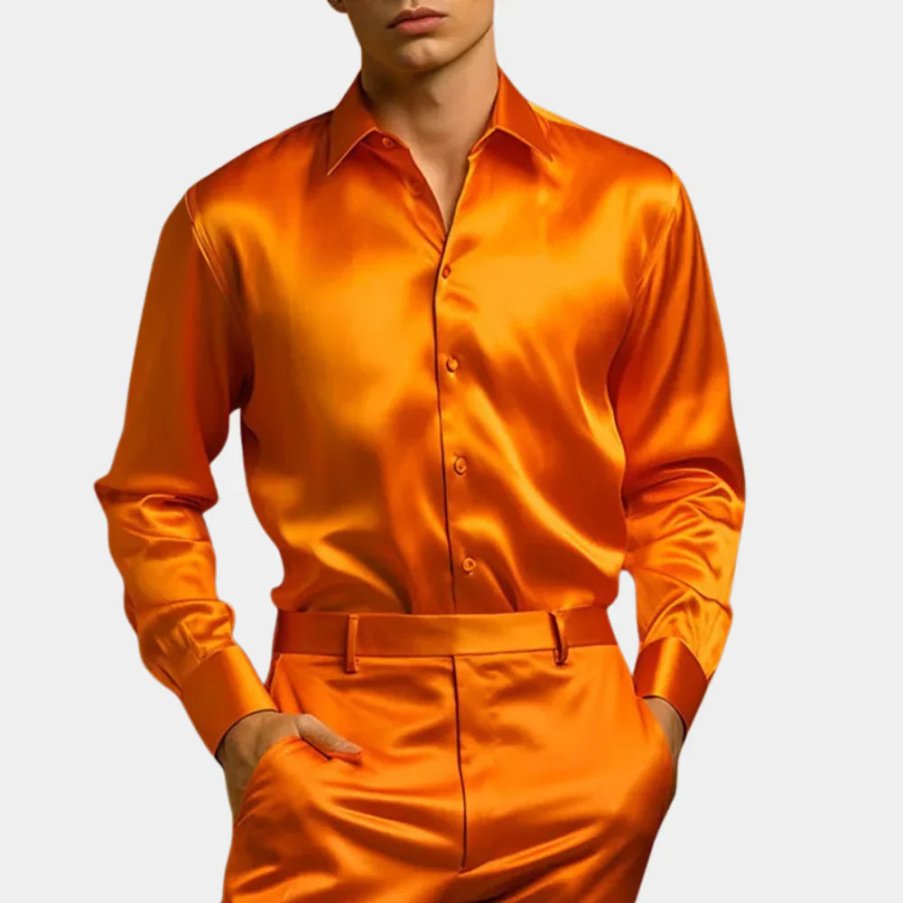 Elegantes Herrenhemd aus luxuriösem Satin