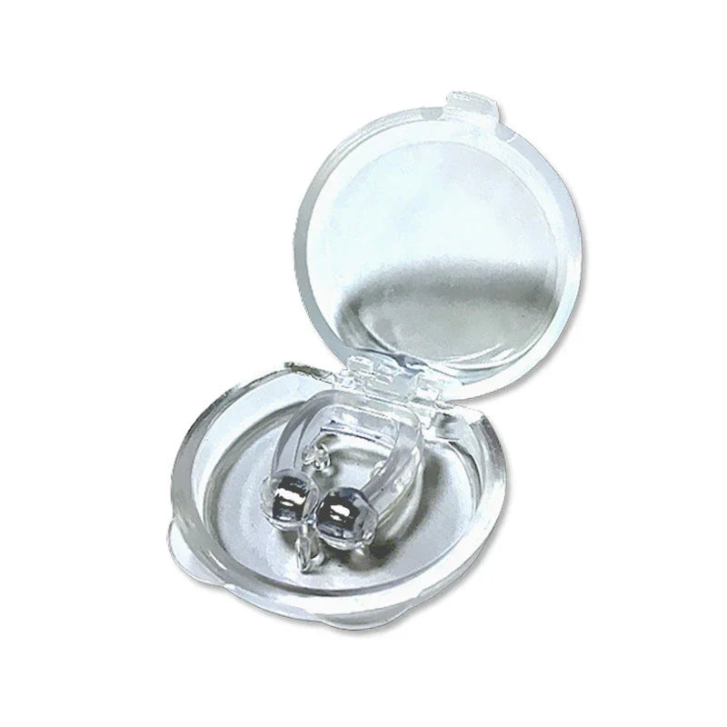Magnetic nose clip against snoring