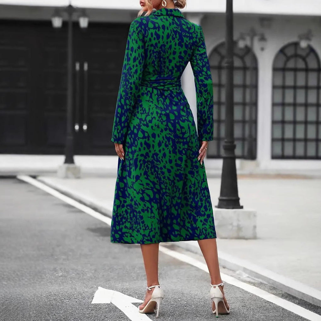 Atmungsaktives Midikleid mit Taillenschnürung