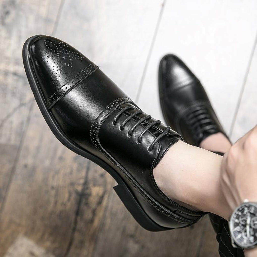 Brogue-Oxford-Schuhe aus poliertem Leder für Herren