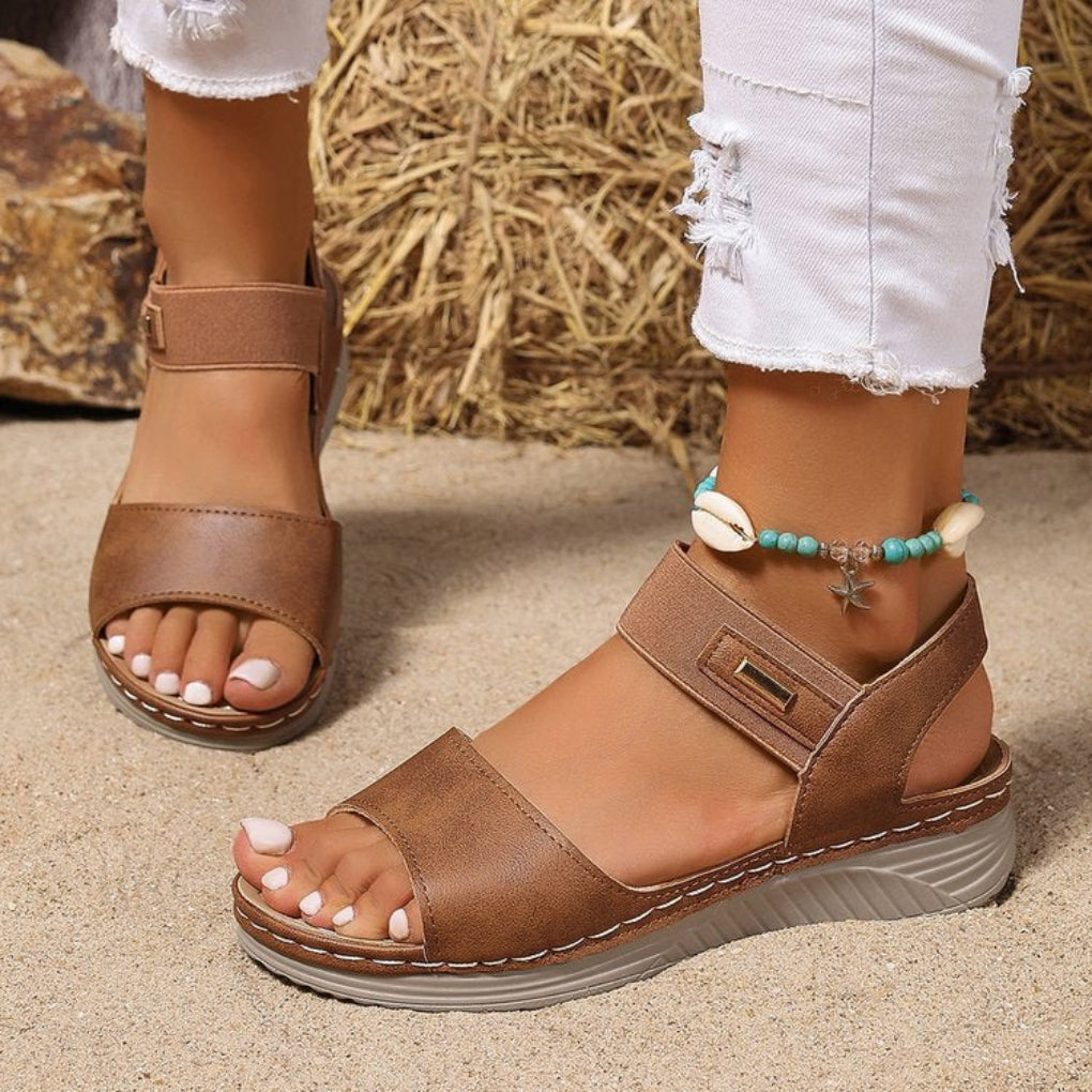 Leichtes Design für ganztägige Sommerschuhe