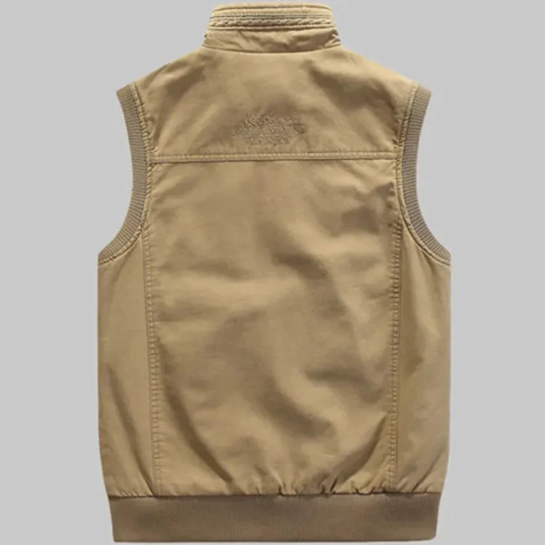 Funktionelle Herrenweste mit vielen Taschen