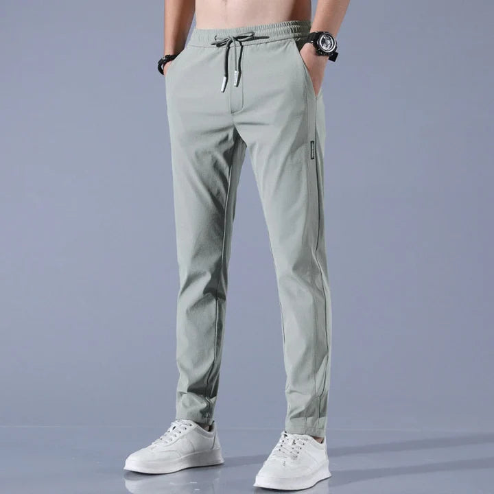 Weiche und bequeme Chinohose für Herren