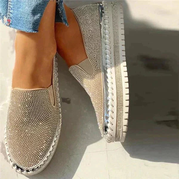 Luxuriöse Damen-Slipper mit funkelnden Details