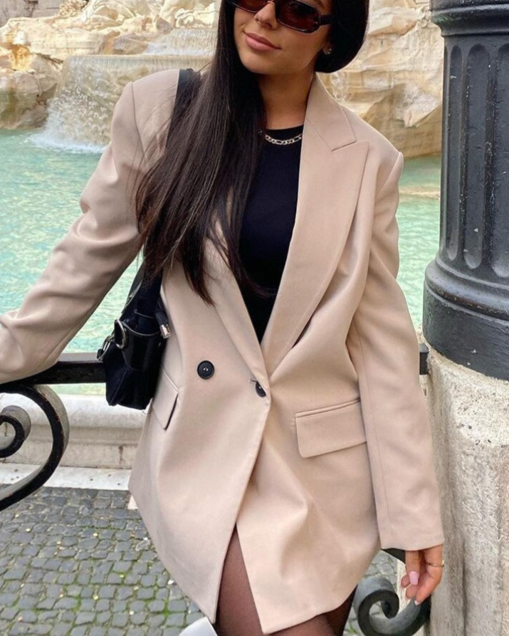 Zweireihiger Damen-Blazer mit Reverskragen