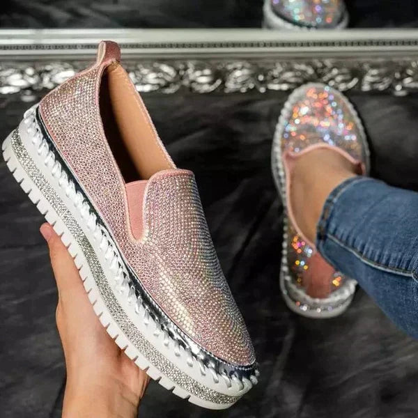 Luxuriöse Damen-Slipper mit funkelnden Details