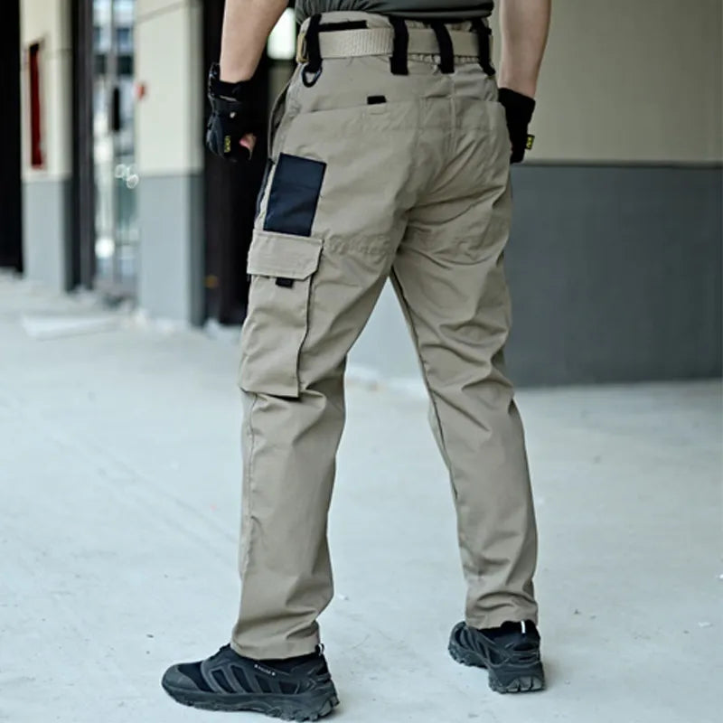 Herren Hose mit Taschen