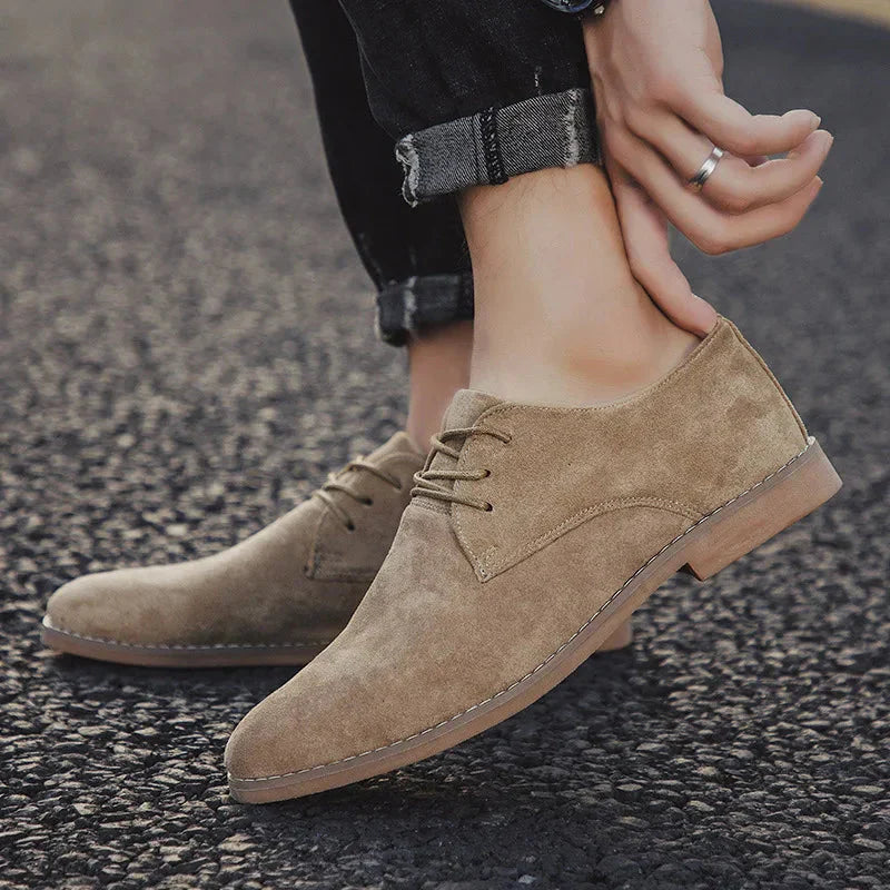 Klassische Herren-Oxford-Schuhe aus Wildleder