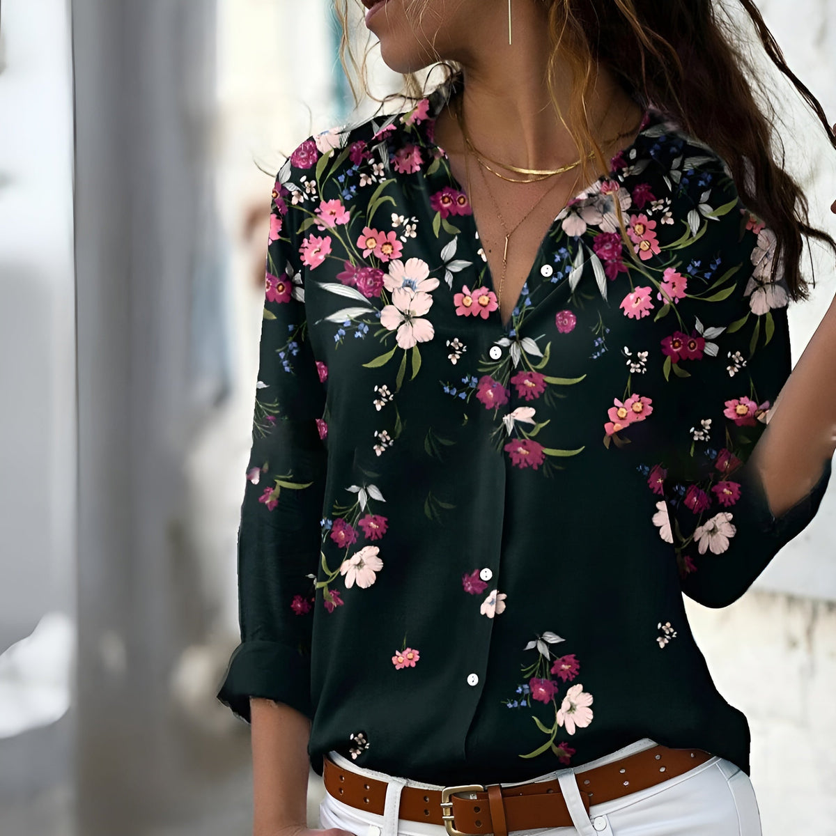Sommerliches Maxikleid mit V-Ausschnitt und Boho-Muster