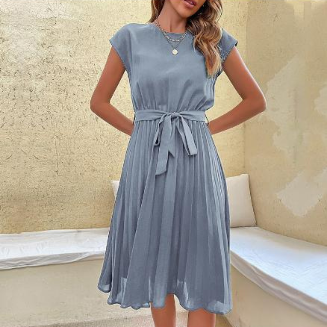 Elegantes Sommerkleid mit Spitzenärmeln und taillierter Passform
