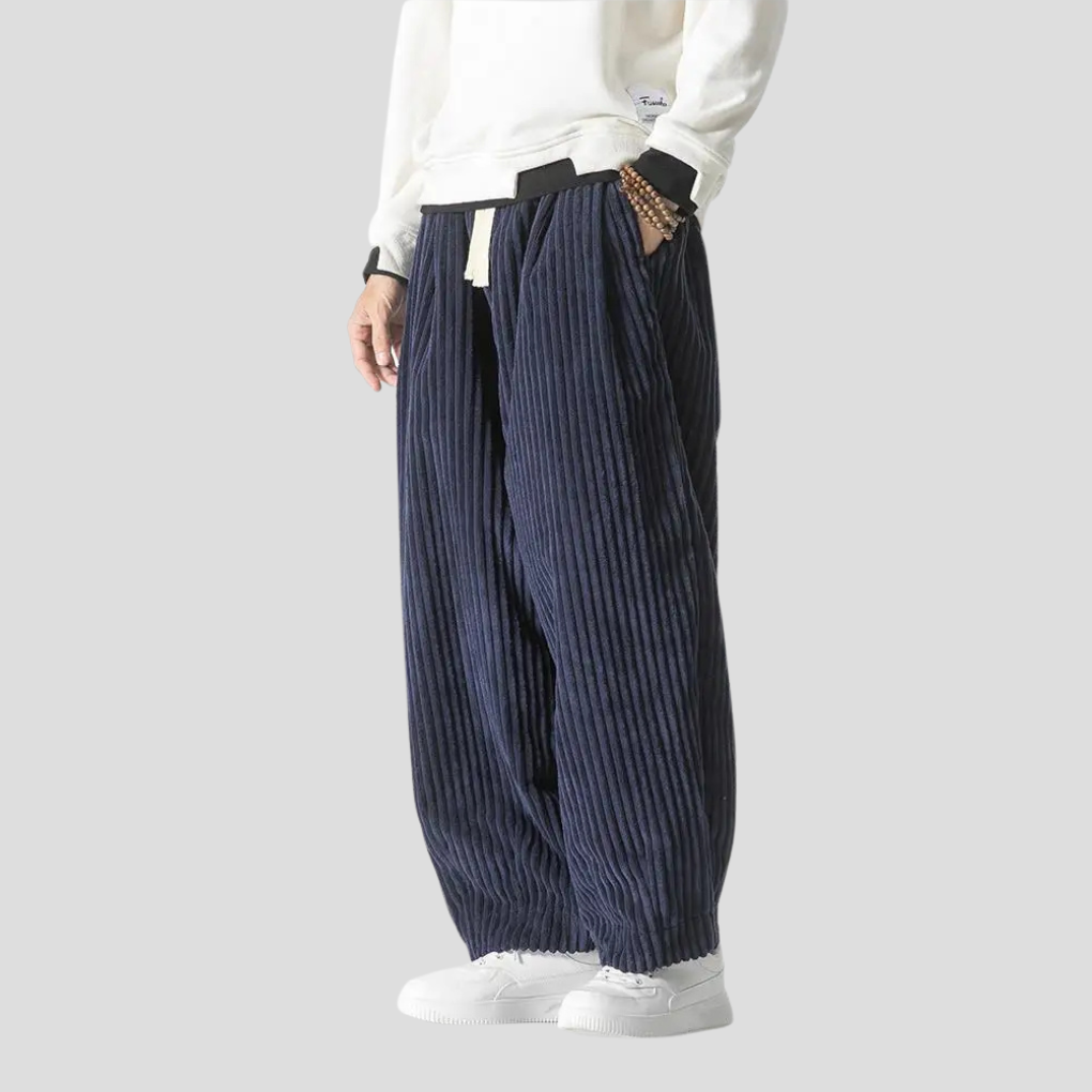 Lockere, gerade geschnittene Herrenhose