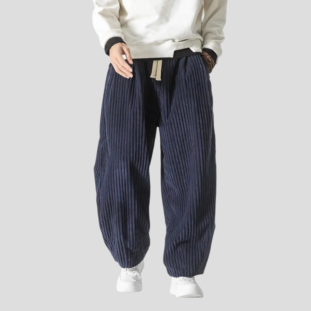 Lockere, gerade geschnittene Herrenhose