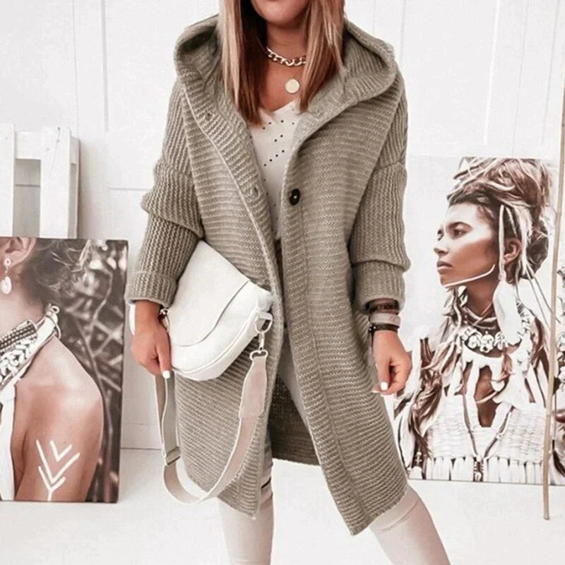 Warme Strick-Cardigan mit Kapuze