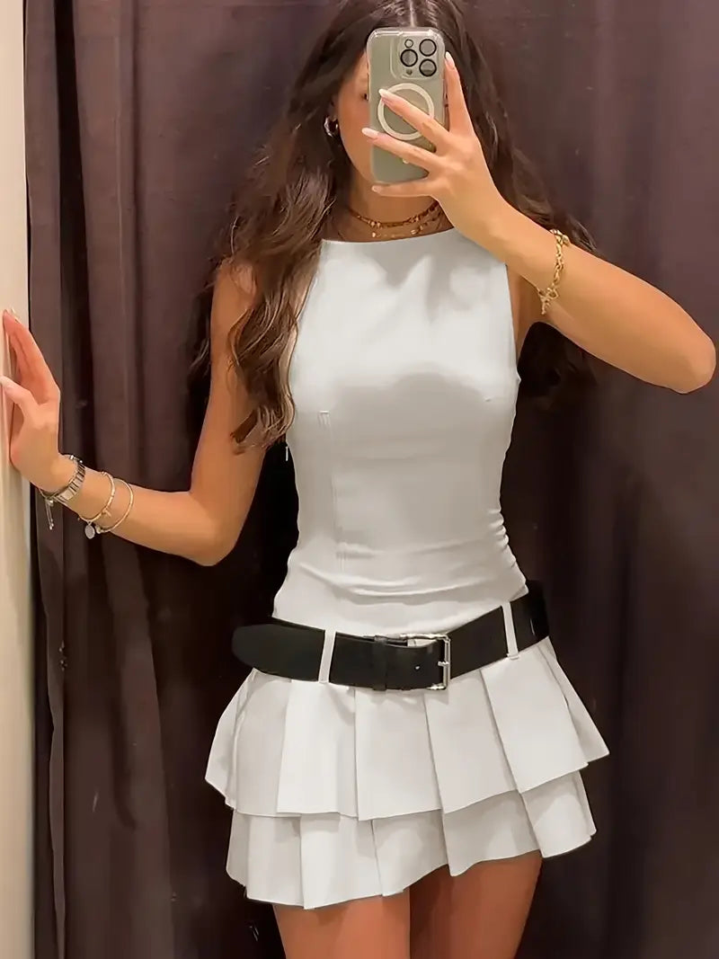 Trendy Sommer Jumpsuit Kleid - Weiß Eleganter Stil, ärmellos, plissiert, luftig & bequem