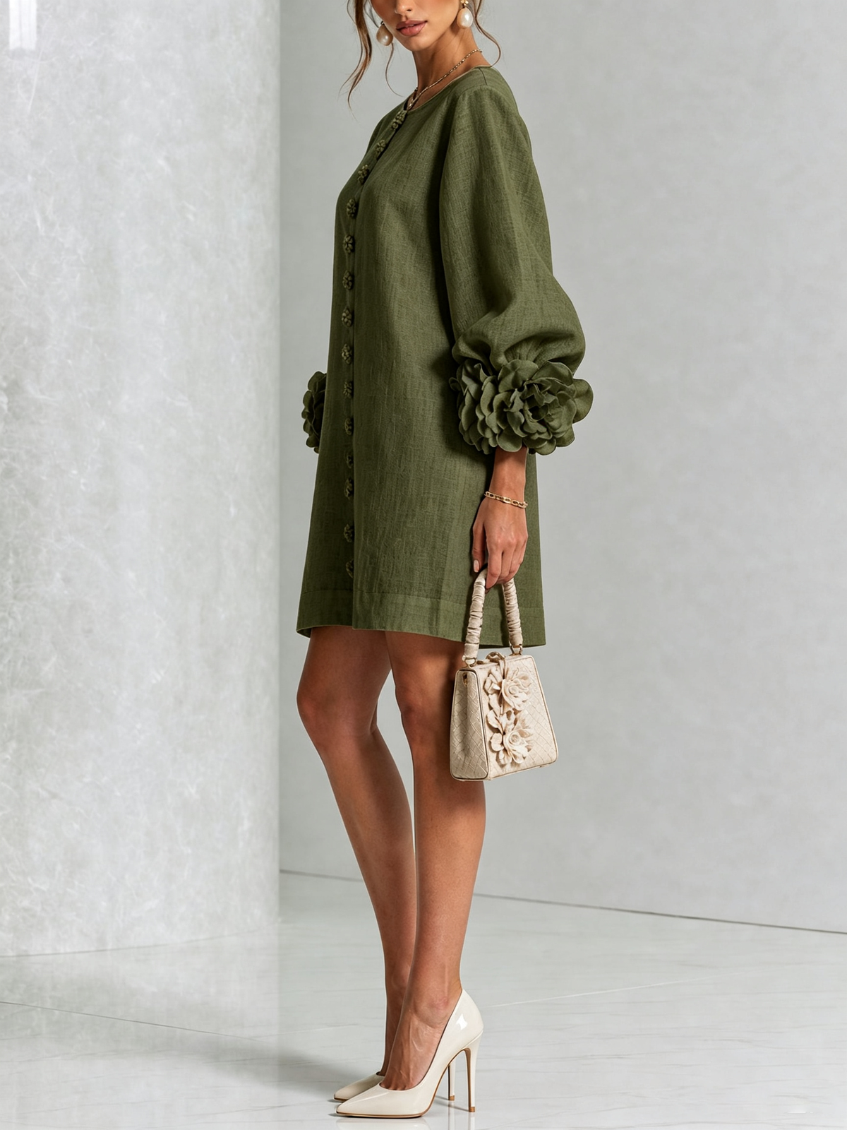 Damen Romantisches Minikleid mit Rosen an den Ärmelbündchen