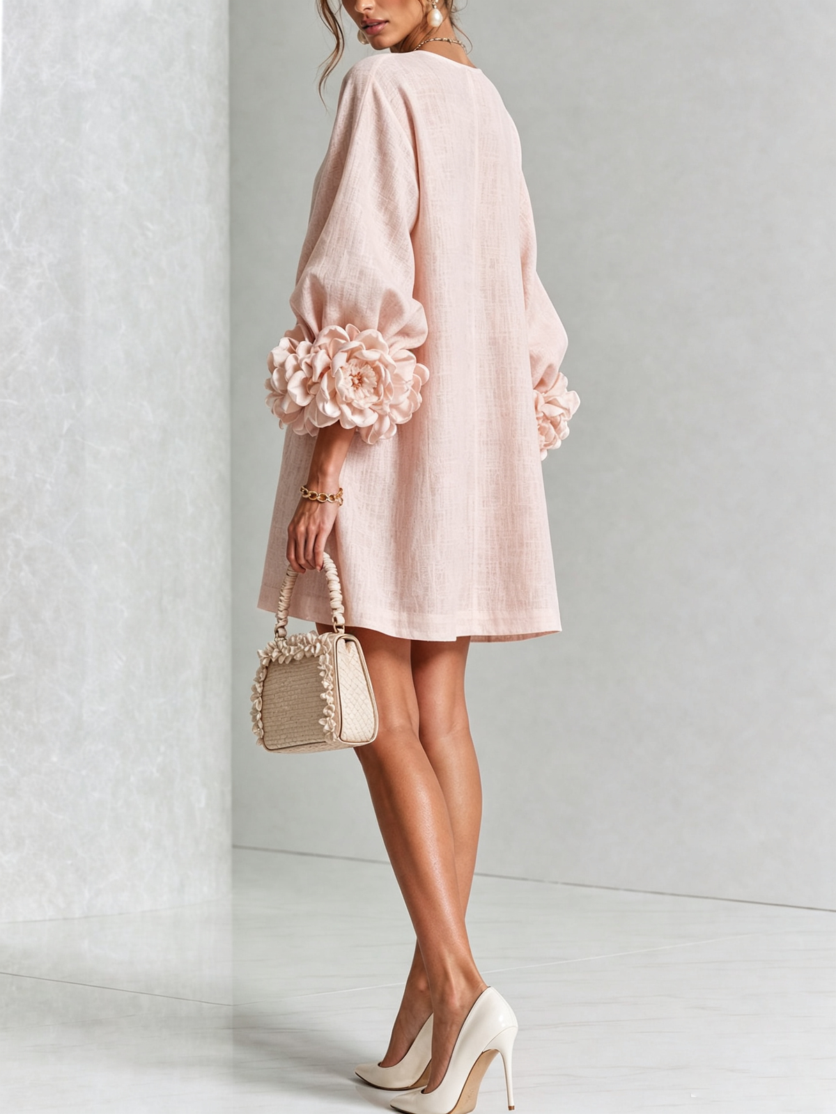 Damen Romantisches Minikleid mit Rosen an den Ärmelbündchen