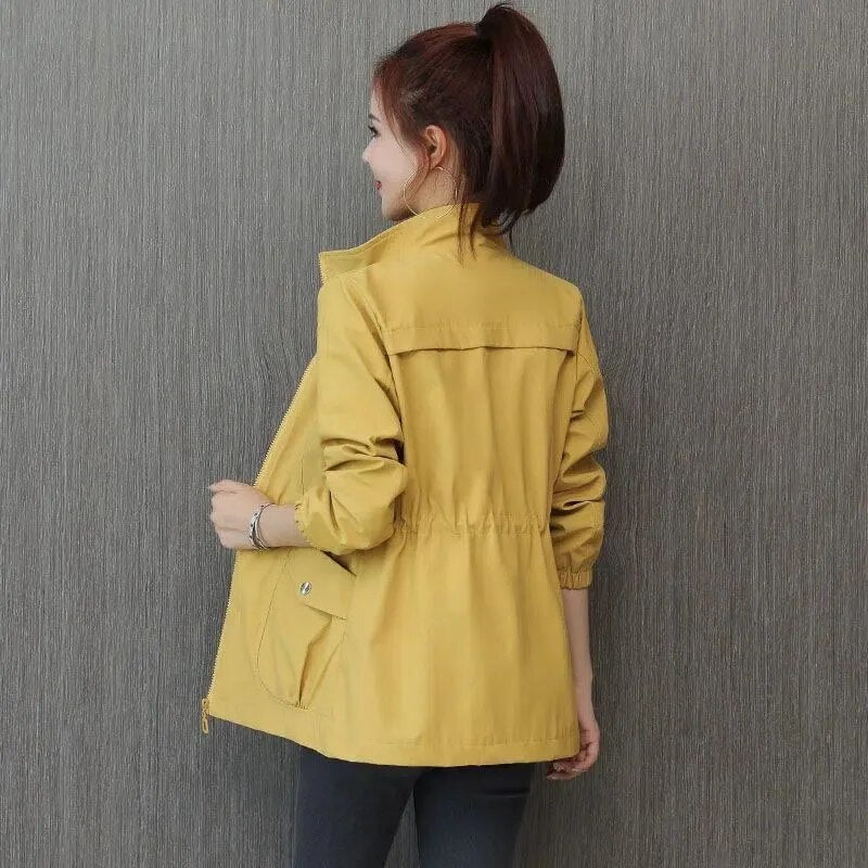 Noena – Kurzer Trenchcoat mit verstellbarer Taille für Damen