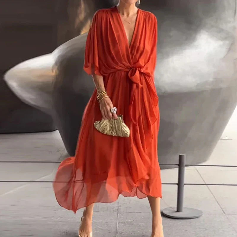 Elegantes Kleid mit V-Ausschnitt