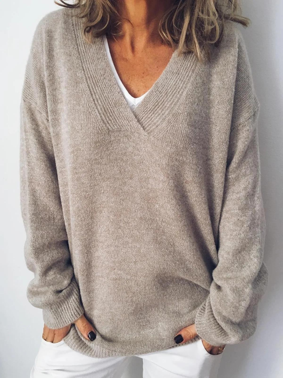 Aprikosenfarbener Langarmpullover mit V-Ausschnitt